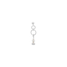 Load image into Gallery viewer, Freshwater pearl &amp; silver earrings
