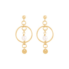 Load image into Gallery viewer, Gold &amp; Freshwater Pearl earrings
