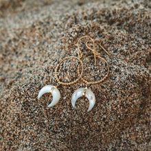 Load image into Gallery viewer, Gold &amp; crescent moon earrings
