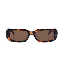 Load image into Gallery viewer, Tortoise shell sunglasses
