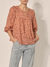 Load image into Gallery viewer, Shirred amber leopard blouse on model
